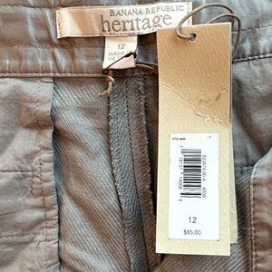 Banana Republic Heritage shorts  in Grey/taupe